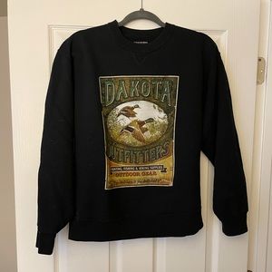 Vintage looking crew neck sweatshirt